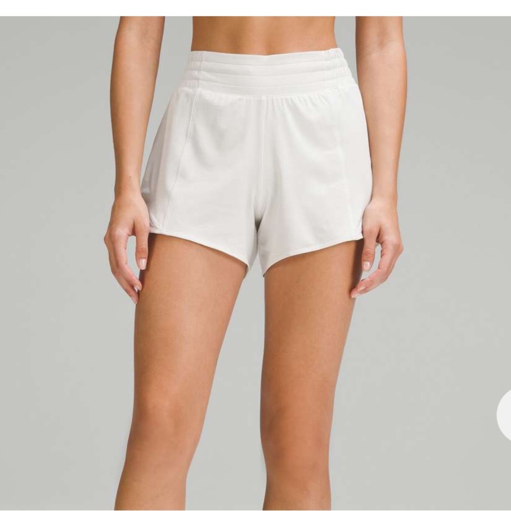 Lululemon Hotty Hot High-Rise Lined Short 4" Woman 14 Bone Swift Fabric Gym 2023